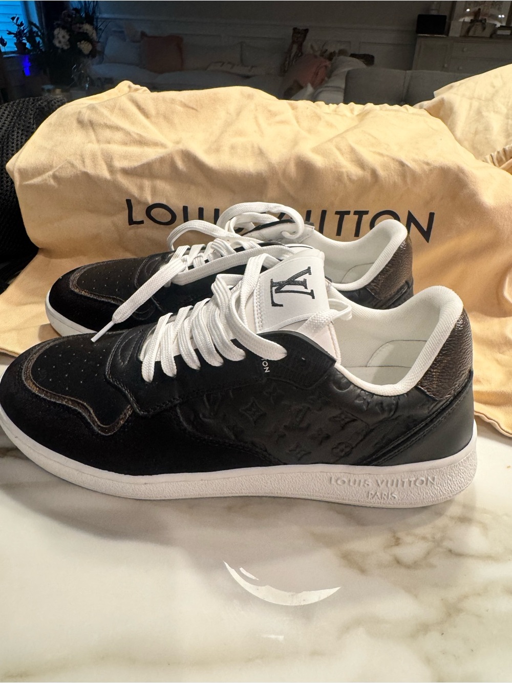 New! Louis Vuitton Woman’s Stadium Black Low-Top Sneakers
